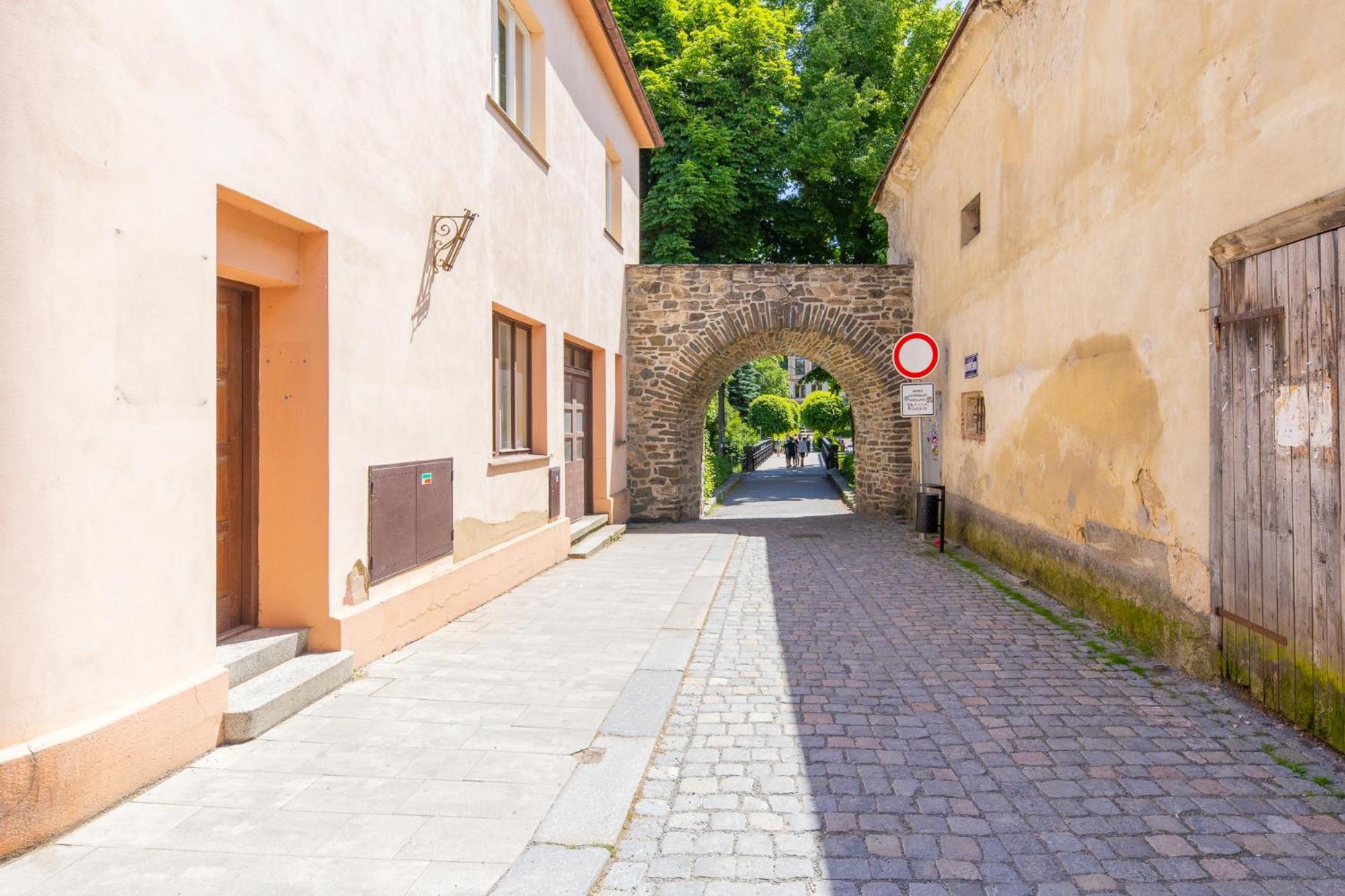 Hotel Pivovar Polička Екстериор снимка