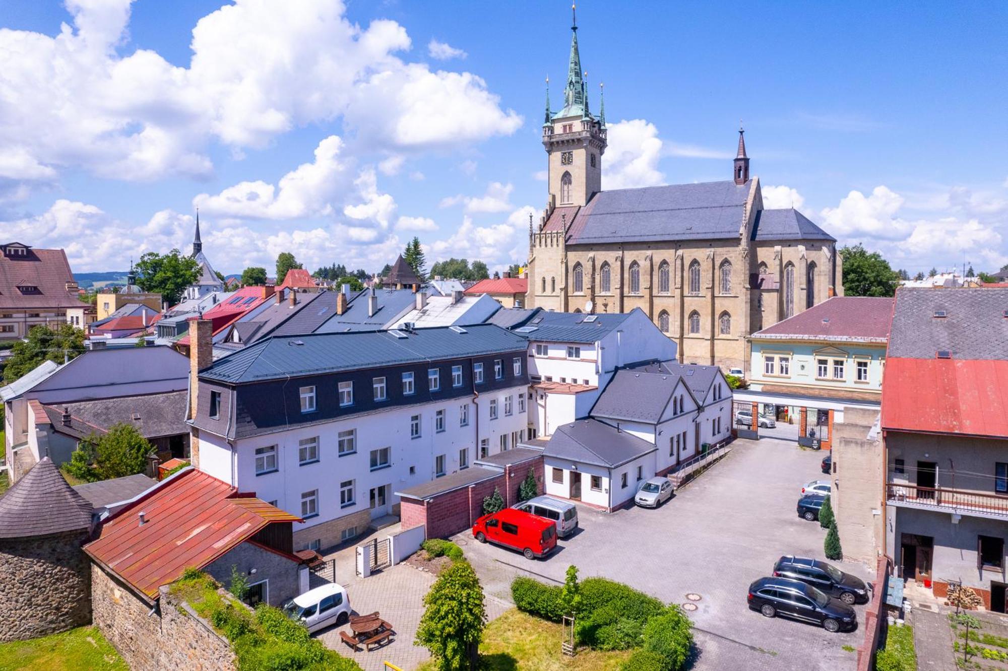 Hotel Pivovar Polička Екстериор снимка