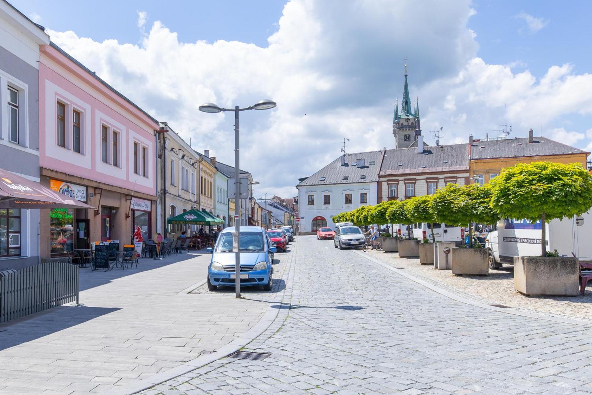 Hotel Pivovar Polička Екстериор снимка