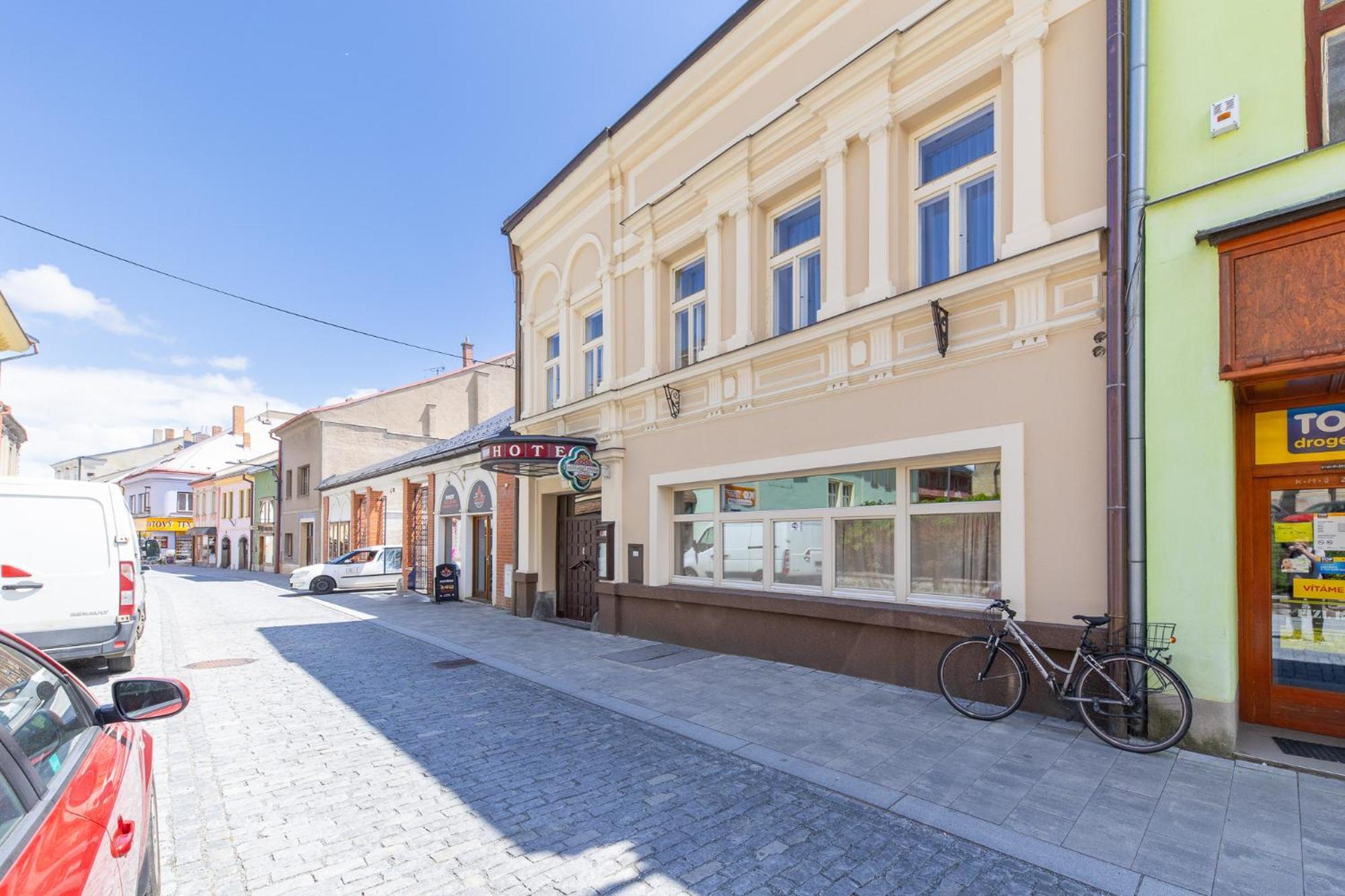 Hotel Pivovar Polička Екстериор снимка