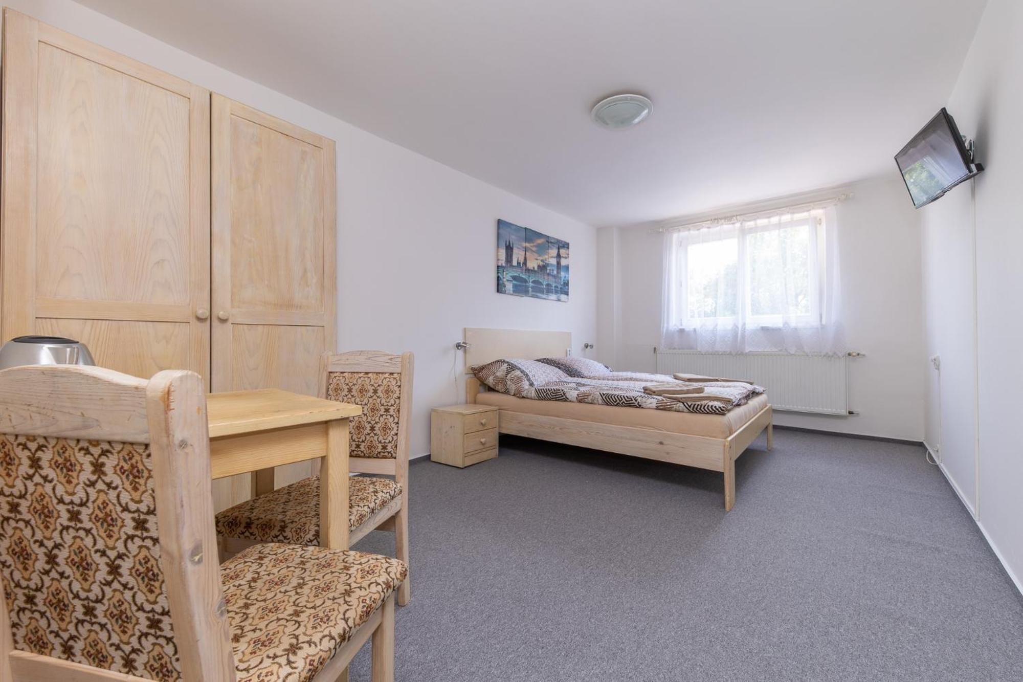 Hotel Pivovar Polička Екстериор снимка