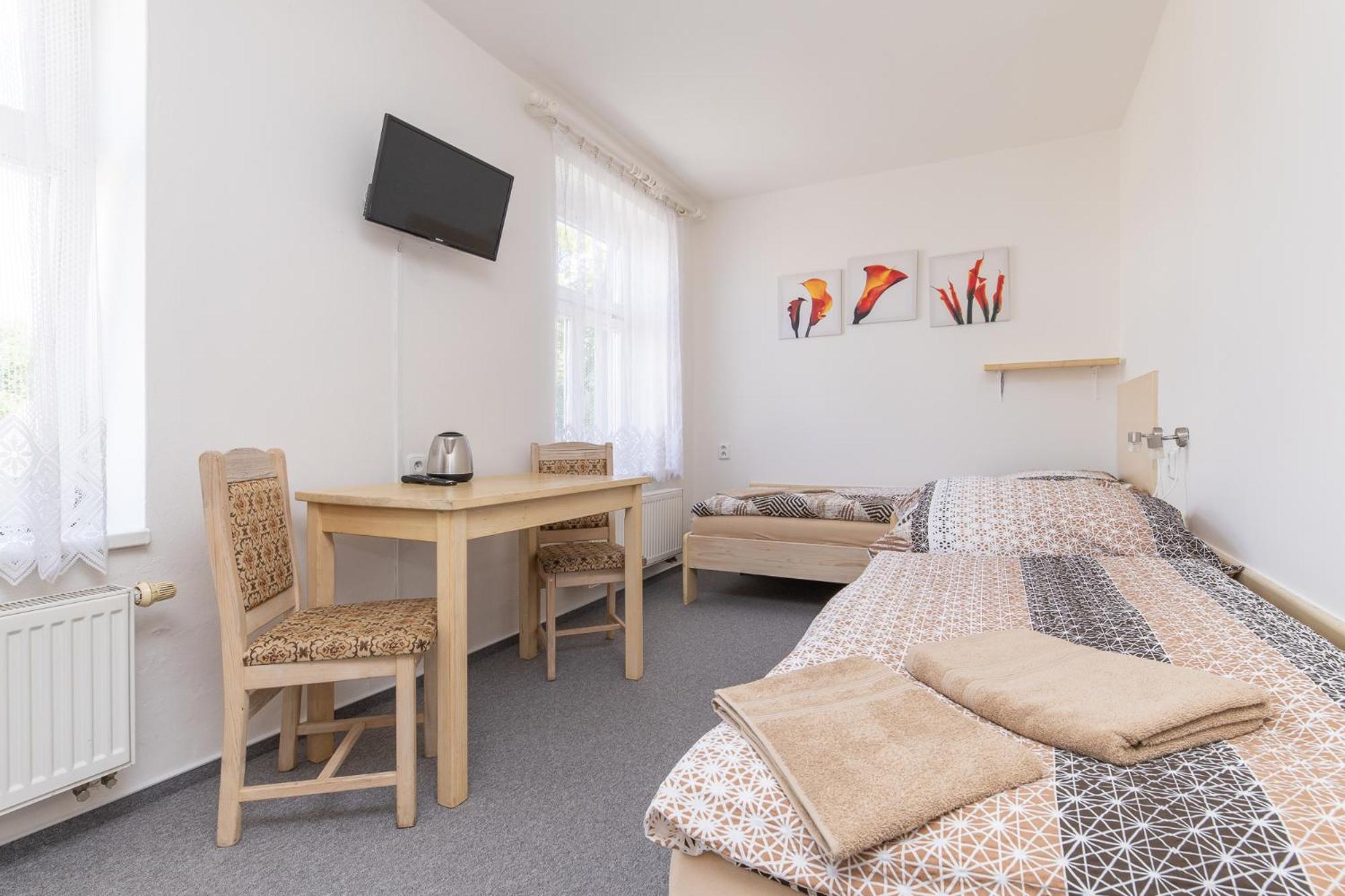 Hotel Pivovar Polička Екстериор снимка