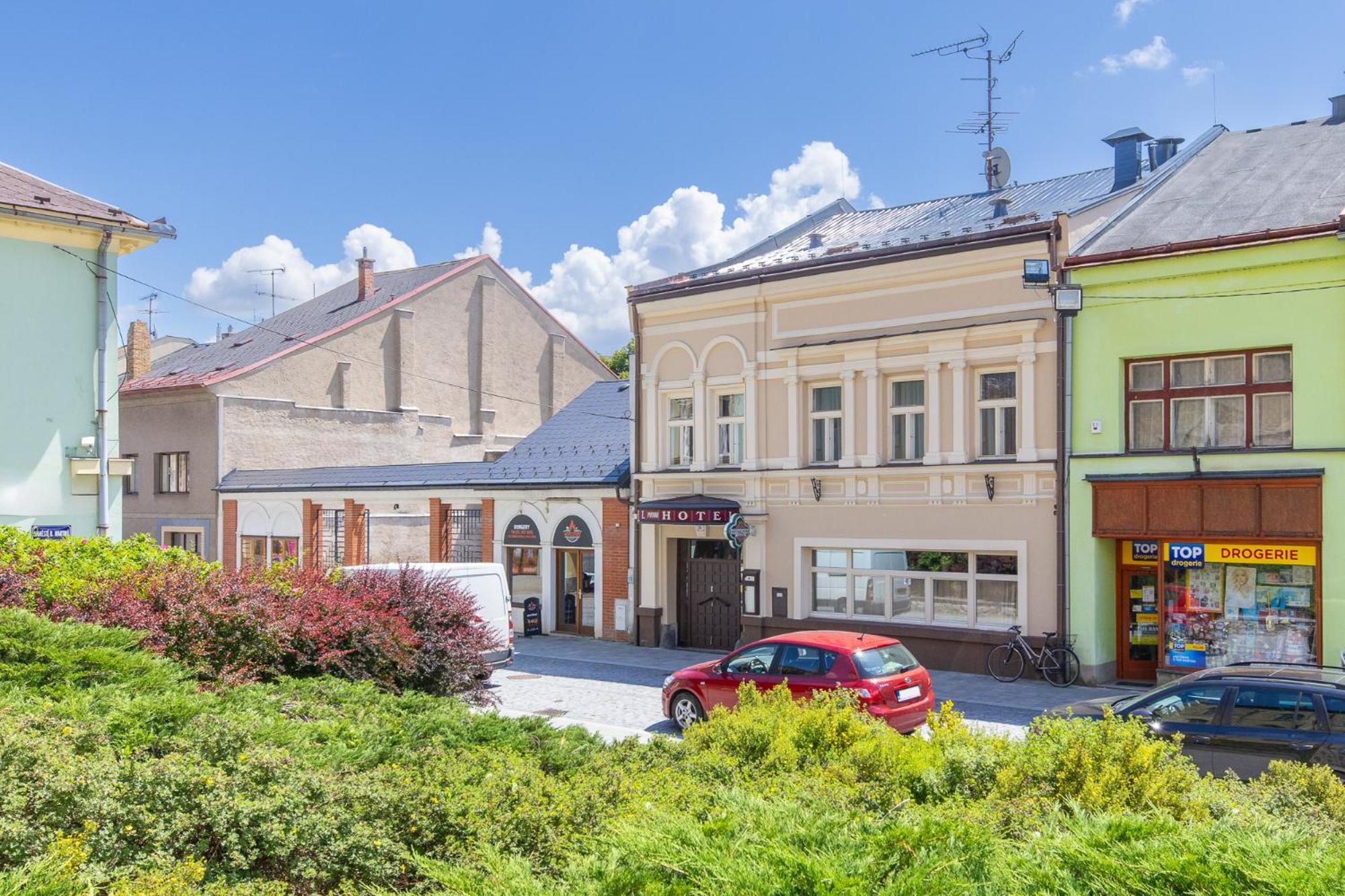 Hotel Pivovar Polička Екстериор снимка