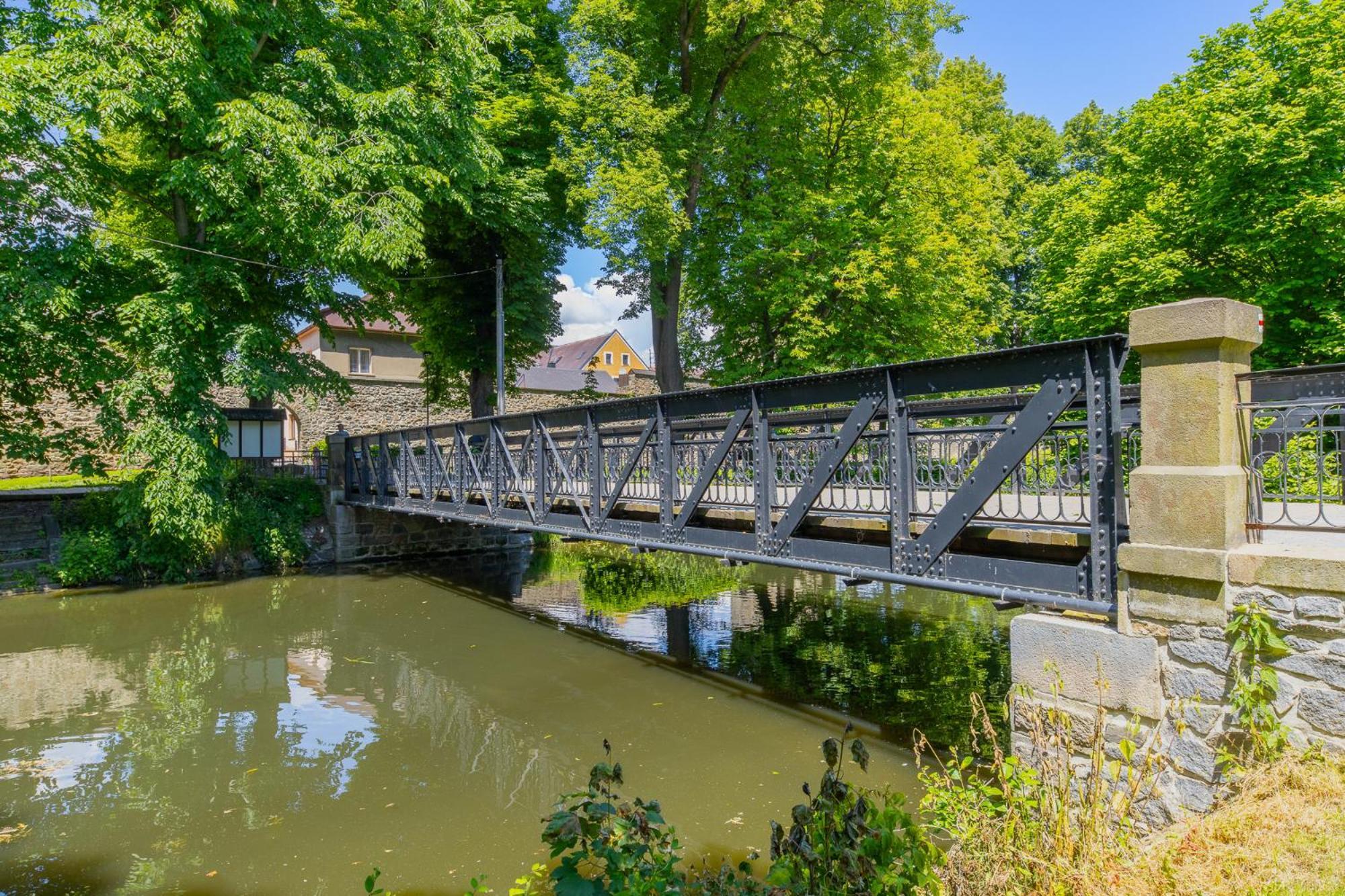 Hotel Pivovar Polička Екстериор снимка
